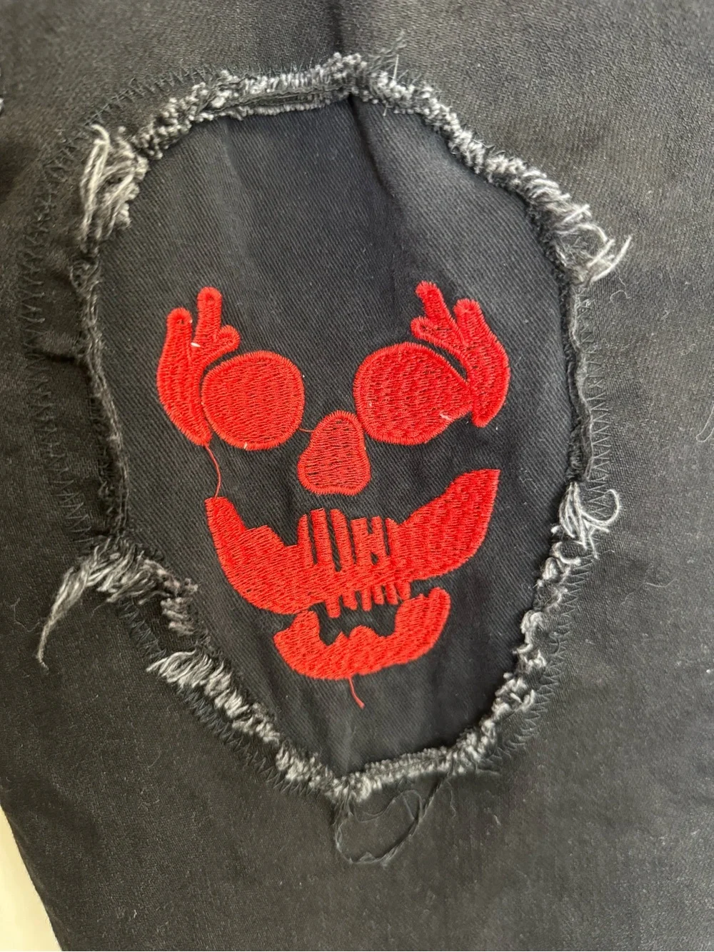 SHEIN Men’s 36 Black Distressed Skull Embroidered Punk Goth Stretch Jeans